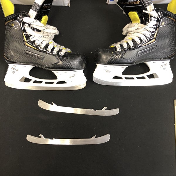 Used Bauer Supreme S27 Size 2.5 D Hockey Skates With An Extra Set Of Used Steel