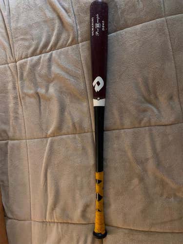 Used DeMarini D243 Pro Maple (-3) 32" Bat