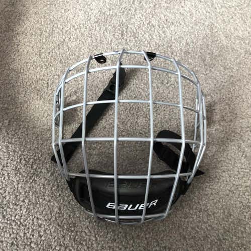 Used Medium Bauer Profile II Full Cage