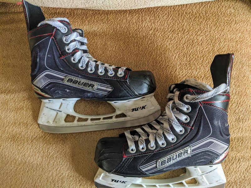 Junior Used Bauer Vapor X400 Hockey Skates Size 2.5