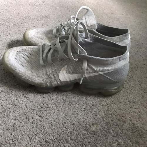Men’s Nike Vapormax Shoes Size 10