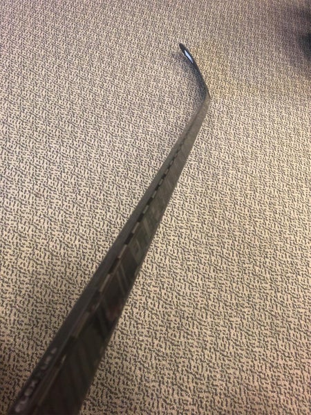 New Bauer Right Handed 2S Pro Shadow Stick Mid Pattern  Hockey Stick