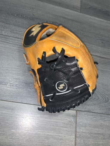SSK S16300CI Used Right Hand Infield Glove 11.5" Baseball Glove