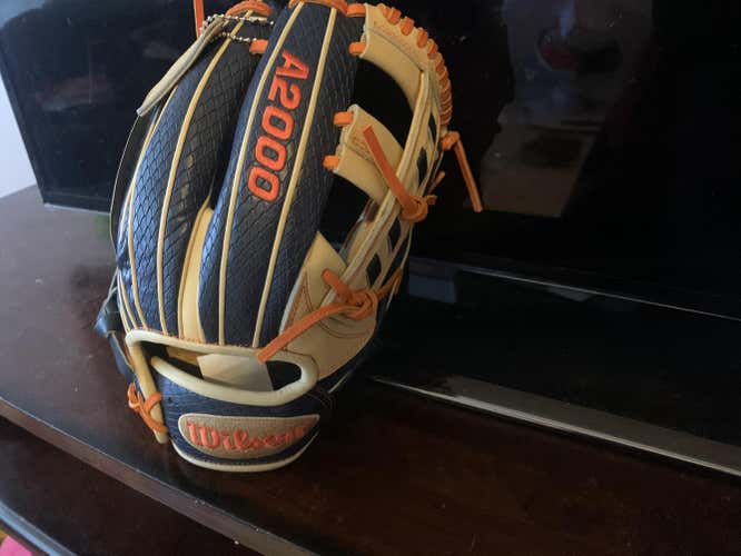 Blue New High School/College Wilson Right Hand Throw Infield A2000 JA27 Gm Baseball Glove 11.5"