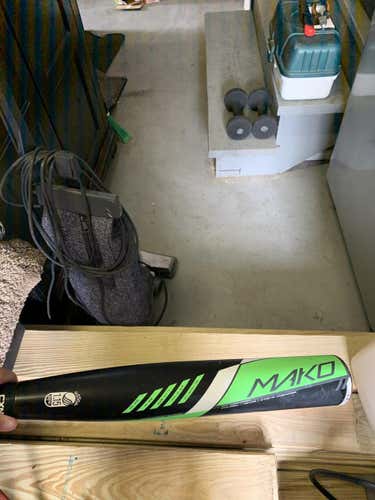 Used Kid Pitch (9YO-13YO) 2016 USSSA Certified Easton Composite Mako Bat (-10) 22 oz 32"
