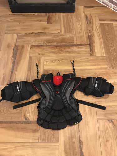 Used Large Bauer Vapor X2.9  Goalie Chest Protector