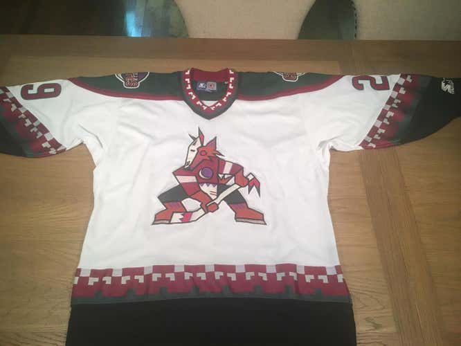 Used Original Phoenix Coyotes  Adult Medium Starter Jersey