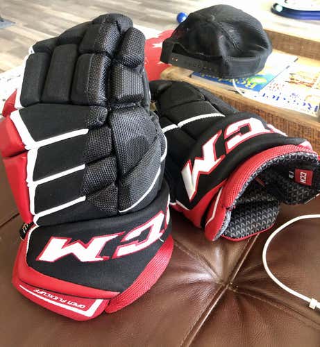 Black Used Senior CCM Jetspeed FT1 Gloves 14"