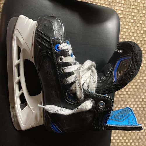 Used Bauer Nexus 8000 Regular Width Size 1.5 Hockey Skates