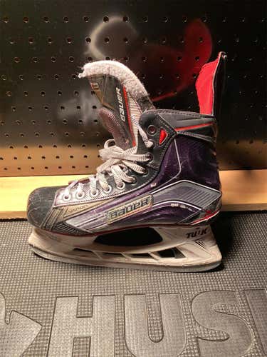 Used Bauer Vapor X800 Regular Width  Size 9.5 Hockey Skates