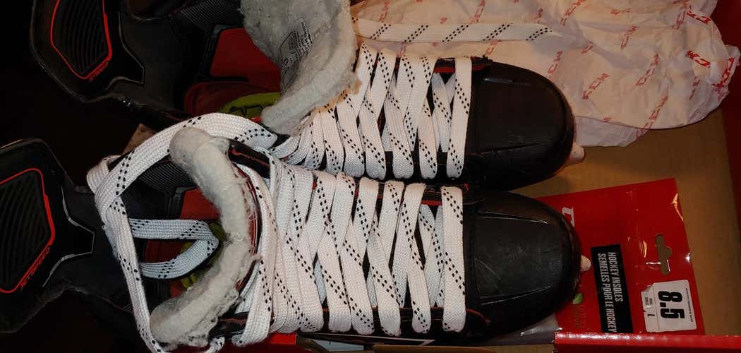 Senior Used CCM JetSpeed FT2 Hockey Skates Regular Width Size 8.5D with STEP STEEL