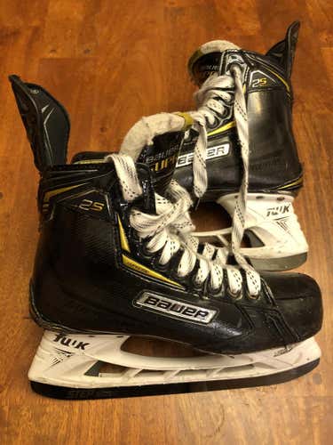Senior Used Bauer Supreme 2S Hockey Skates Regular Width Size 7 with STEP Blacksteel