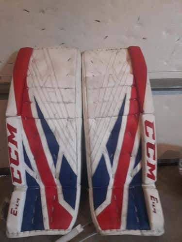 Used 33" CCM Extreme flex 4.9 Goalie Leg Pads