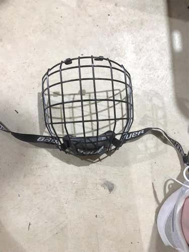 Used Medium Bauer RBE III Full Cage