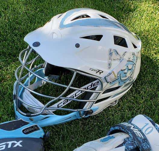 White Used Adult Cascade CPX-R Helmet