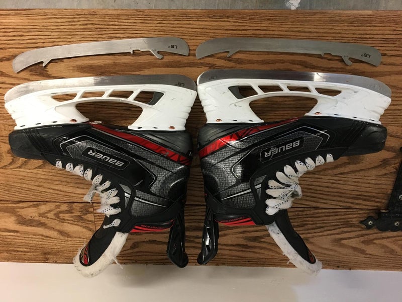 Senior Used Bauer Vapor 2X Hockey Skates Regular Width Size 8 with extra set of LS3 runners