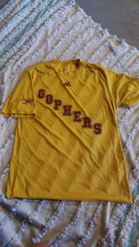 Mens Minnesota Golden Gophers vintage hockey tshirt