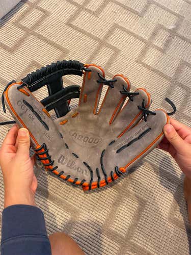 Gray Used Outfield A2000 CC1 11.75" Baseball Glove