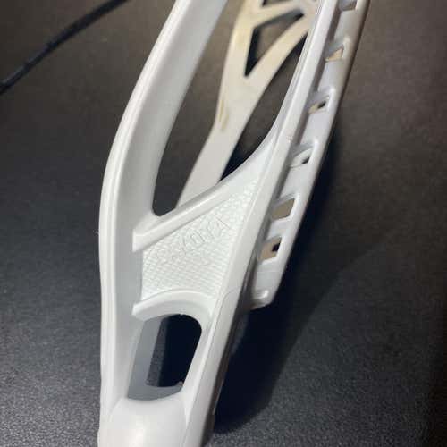 lightly Used Unstrung Lakota U Head