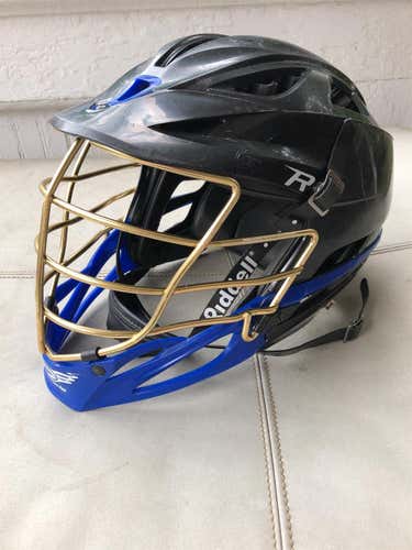 Black Cascade R With Gold Face Mask