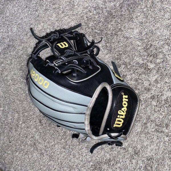 Wilson A2000 11.5" 1786 Baseball Glove