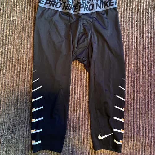 Black Men's Nike 3/4 Tights (XL)