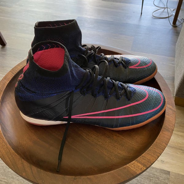 Pink Men's Indoor Nike MercurialX Proximo IC Cleats
