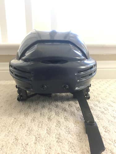 Used Medium Bauer BHH7500S Helmet