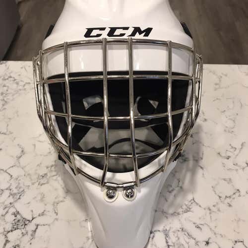 Senior M/L ccm 1.5 Goal Mask Used A Handful If Times Will Take Best Offer!