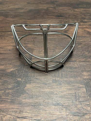 Used Bauer NME Non-certified Cat-eye Cage (Silver)