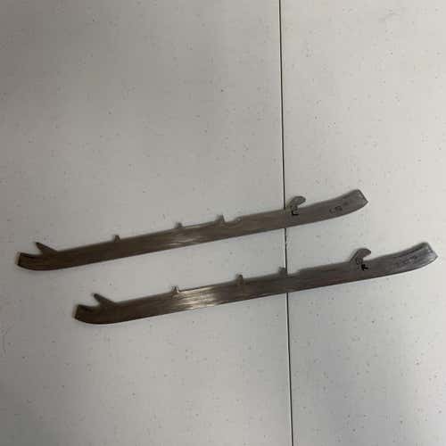 Bauer LS1G 3mm Size 8 Goalie Runners.