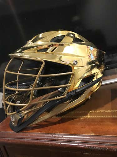 Notre Dame Team Issued Cascade S *Negotiable*
