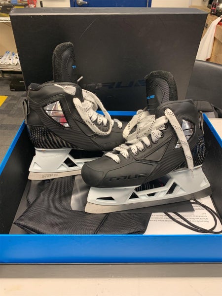 New True Regular Width Pro Stock Size 8 Goalie Skates