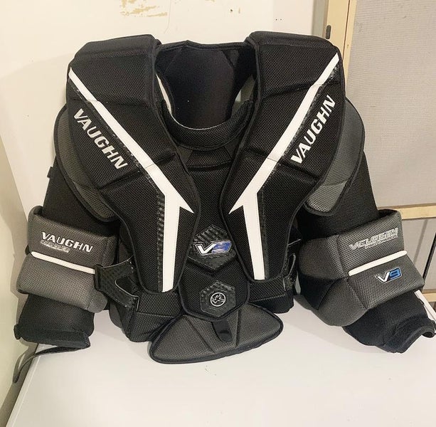 Brand New Senior Large Vaughn V9 Pro Stock Goalie Chest Protector