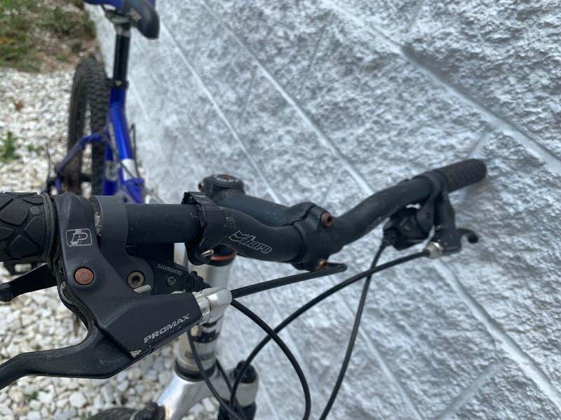 Haro Escape 8.1 Mountain Bike M Frame 24 Speed - Nice