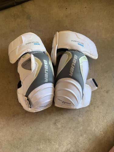 Used Medium Bauer Nexus 1000 Elbow Pads