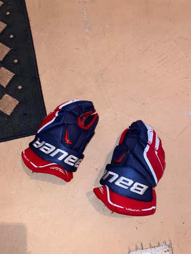 Red Used Bauer Vapor Pro Series 15" Gloves