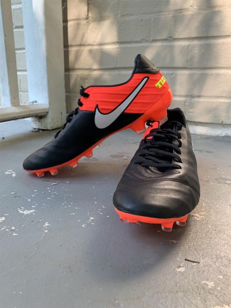 Orange Men's Molded Cleats Nike Tiempo Legend VI Cleats