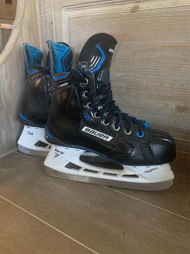 Used Bauer Nexus N9000 Extra Wide Width Size 5 Hockey Skates