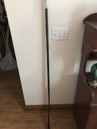 Used Right Handed Covert QRL Mid Pattern Hockey Stick