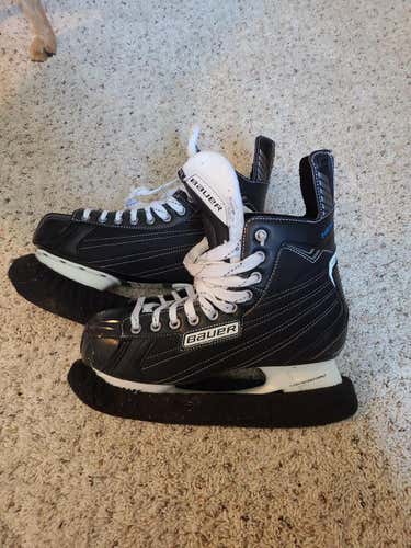 Senior Used Bauer Nexus 4000 Hockey Skates Regular Width Size 10