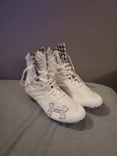 White / black sz 9 Under Armour Highlights