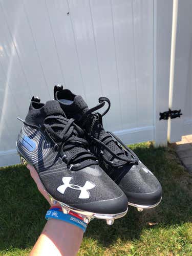 Black Men's Size 10 (Women's 11) Under Armour