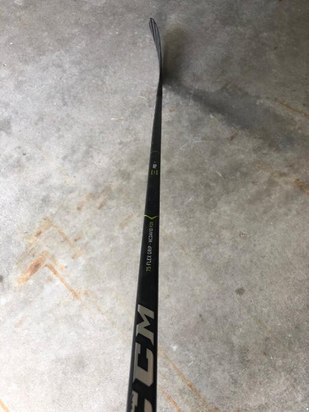 Used Senior CCM Right Handed RibCor Pro 3 PMT Hockey Stick Toe Pattern P28 75 Flex