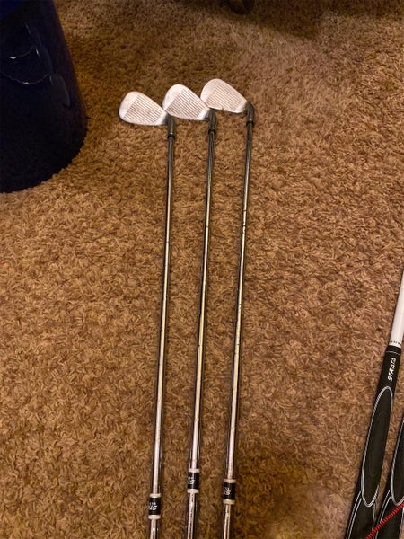 Used Left Hand Strata Ultimate Regular Flex Steel Shaft Iron Set