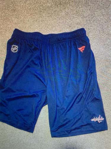 Men’s Fanatics Washington Capitals Shorts - L