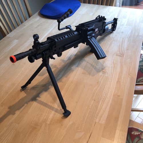 BRAND NEW M246 PARA FEATHERWEIGHT AIRSOFT GUN