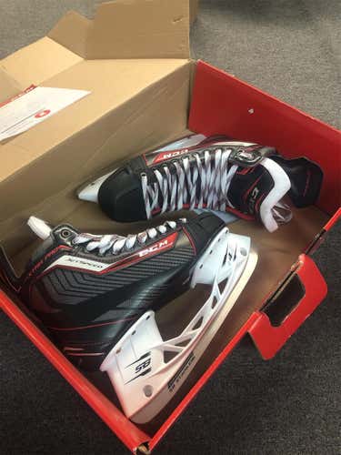 New CCM JetSpeed XTRA PRO Size 10D Sr Skates