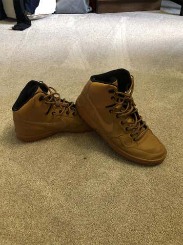 Nike Air Force 1 “Wheat” size 10.5