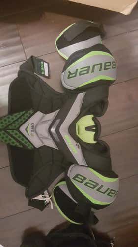 Used Junior Medium Bauer Supreme One.6 Shoulder Pads